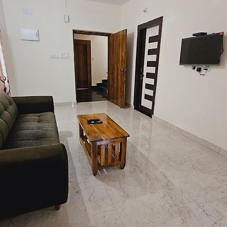 Vensa Homestay Пури Экстерьер фото