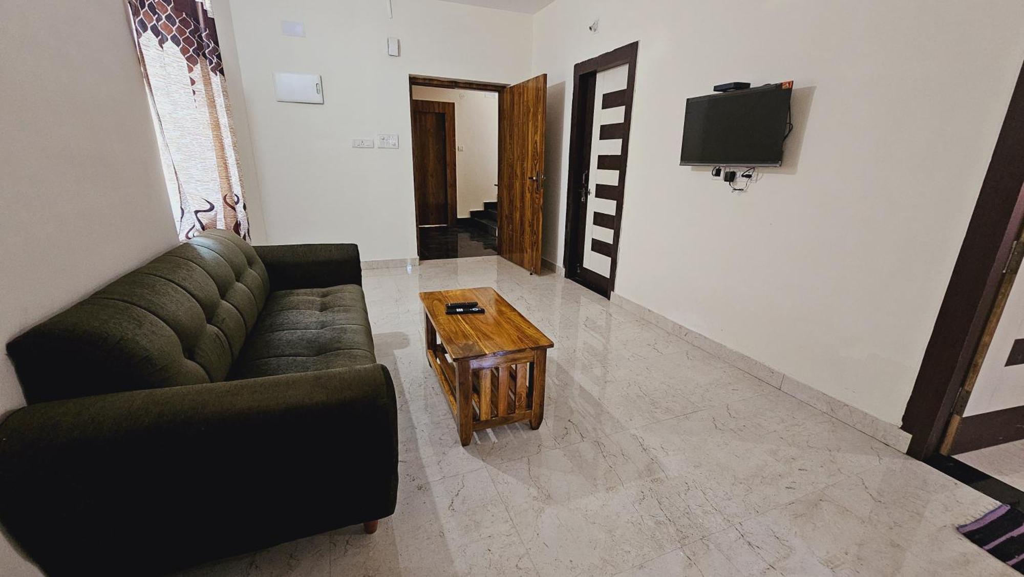 Vensa Homestay Пури Экстерьер фото